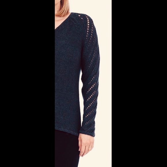 🌟 Denim Mix Knit V-Neck Sweater - Picture 6 of 7